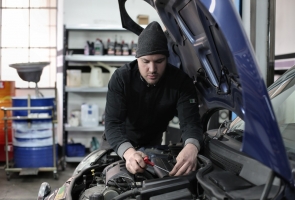 How to Market Your Auto Repair Videos on YouTube